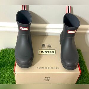 Iconic Black Hunter Rain Boots Sz9